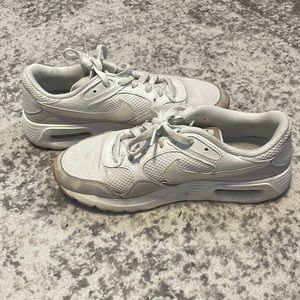 Nike air maxes woman’s size 8